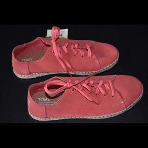 🌸Price firm🌸 NWT Tom’s Lena Hibiscus Suede Shoes